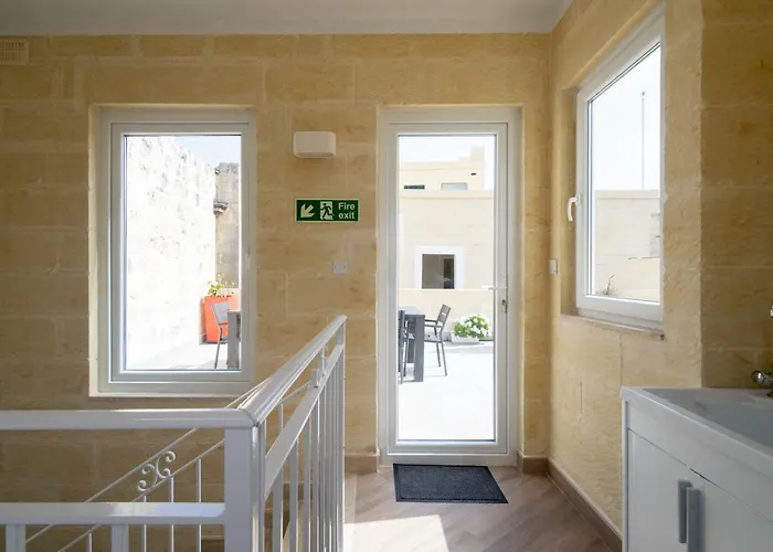 16 Lettings - Charming Character House *