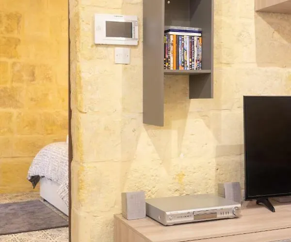 16 Lettings - Charming Character House Tatil Evi Birgu