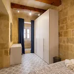 16 Lettings - Charming Character House Ferienhaus