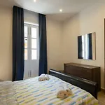 16 Lettings - Charming Character House Ferienhaus