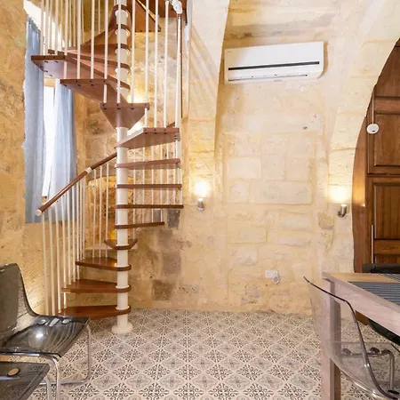 16 Lettings - Charming Character House Feriehus Birgu