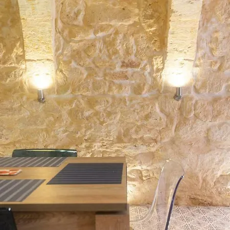 16 Lettings - Charming Character House * Il-Birgu