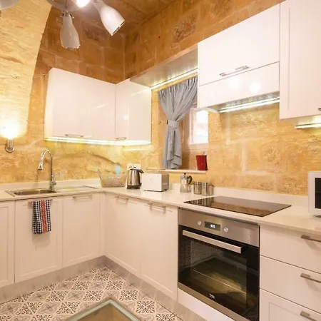 16 Lettings - Charming Character House Casa vacanze *