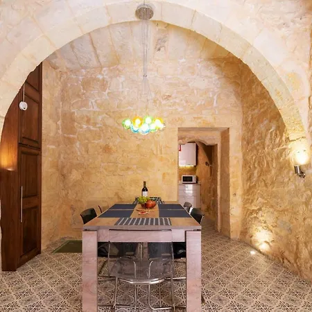 16 Lettings - Charming Character House Hébergement de vacances