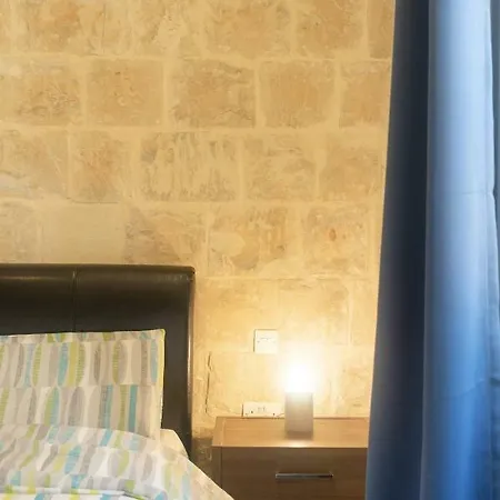 16 Lettings - Charming Character House * Il-Birgu