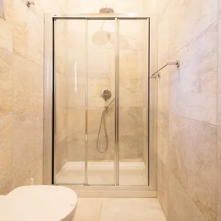 16 Lettings - Charming Character House *