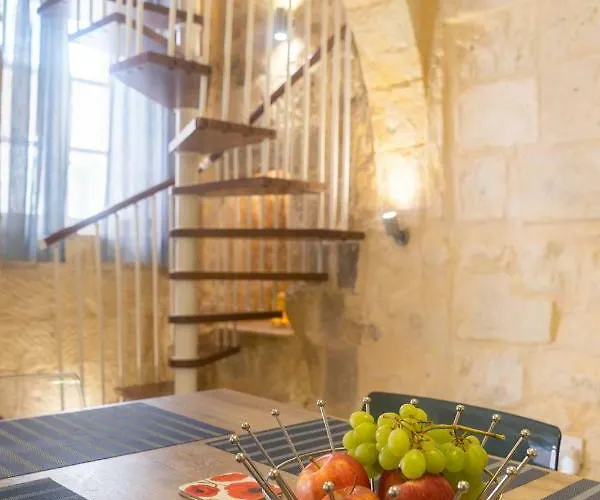 16 Lettings - Charming Character House