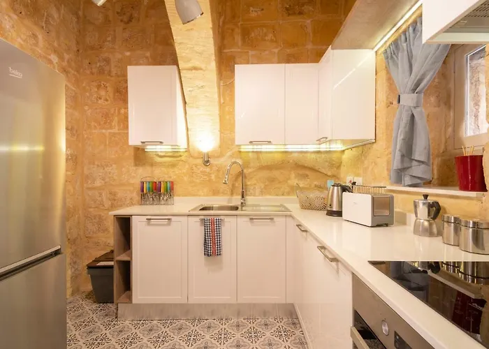 Dom wakacyjny 16 Lettings - Charming Character House *