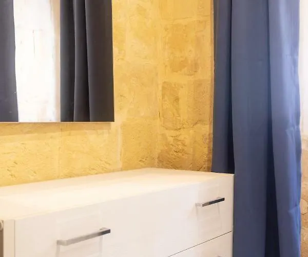 16 Lettings - Charming Character House Holiday home