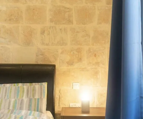 16 Lettings - Charming Character House * Birgu