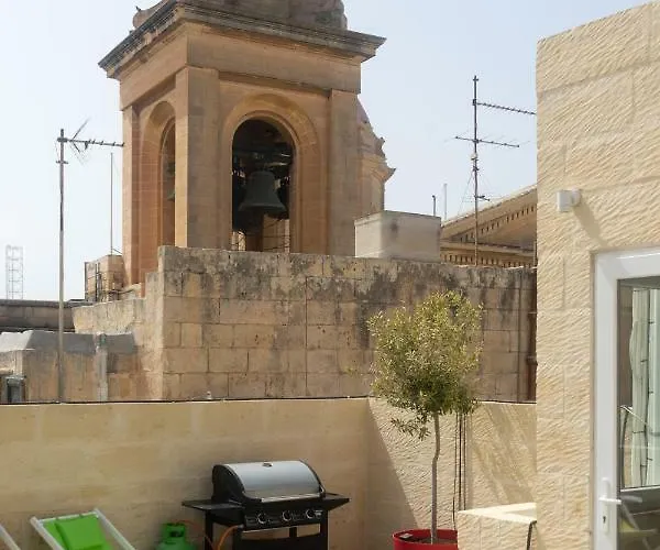 16 Lettings - Charming Character House Case de vacanță